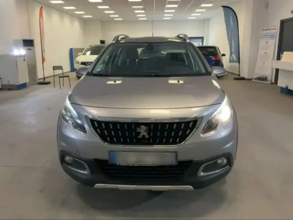 Peugeot 2008 1.2 PureTech Allure 2
