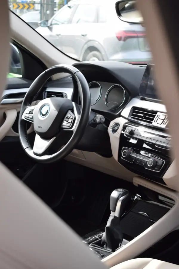 BMW X2 25 e xDrive 16