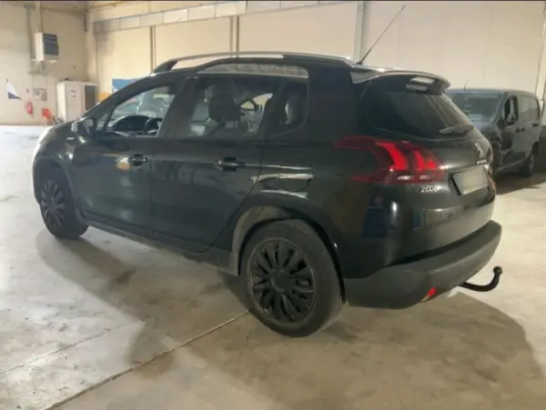 Peugeot 2008 1.2 PureTech Style 2