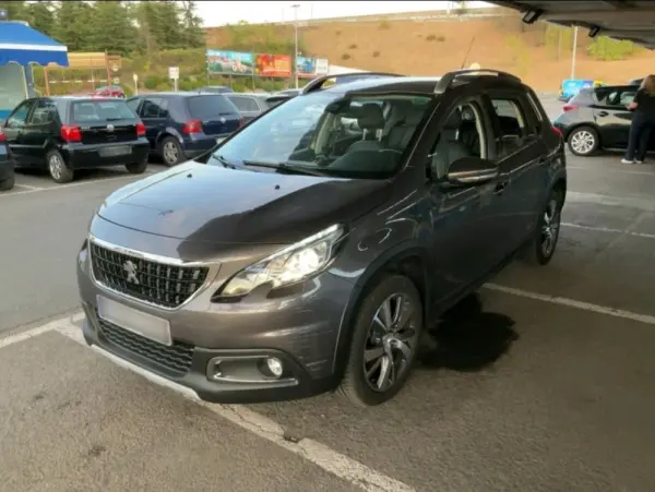 Peugeot 2008 1.2 PureTech Allure 1