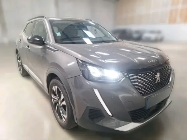 Peugeot 2008 PureTech 100 Allure 1