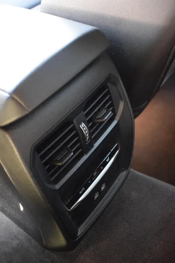 BMW 330 9