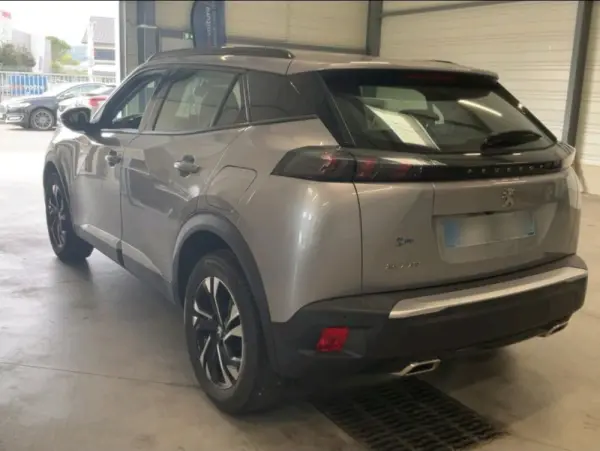 Peugeot 2008 1.2 PureTech Allure Pack 2