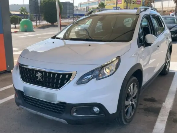 Peugeot 2008 1.2 PureTech Allure EAT6 4