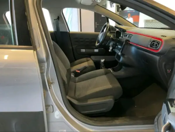 Citroen C3 1.2 PureTech Shine 3