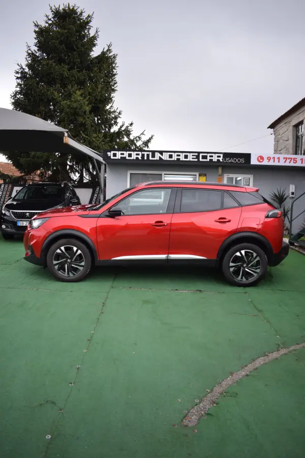Peugeot 2008 PureTech 100 Allure 11