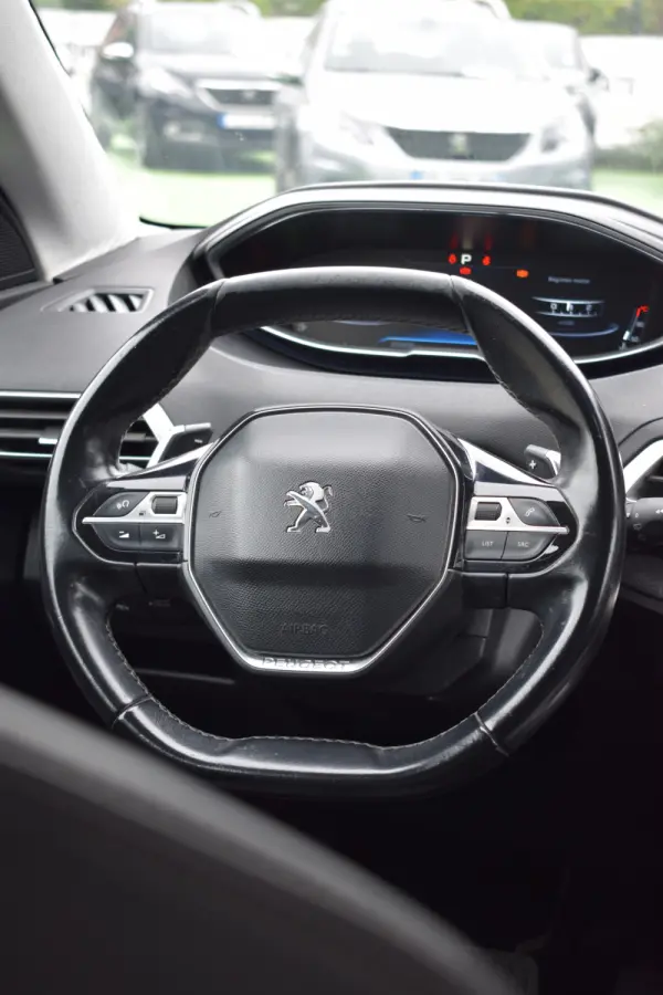 Peugeot 3008 1.6 BlueHDi Allure EAT6 7