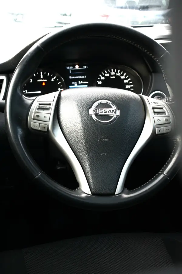 Nissan Qashqai 1.5 dCi 360 8