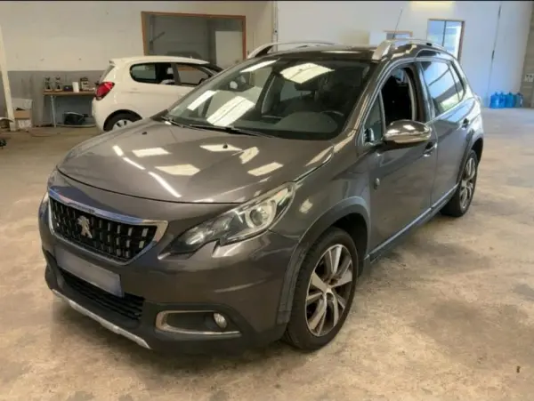 Peugeot 2008 1.2 PureTech Crossway EAT6 1