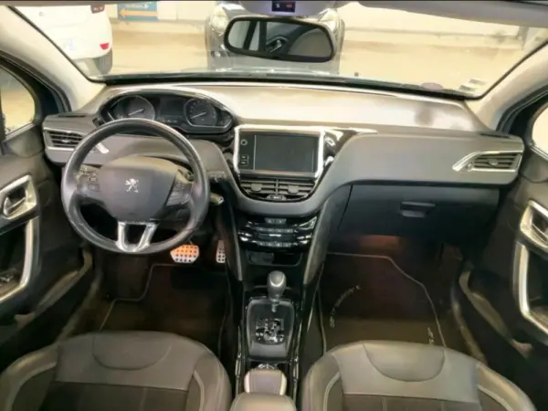 Peugeot 2008 1.2 PureTech Crossway EAT6 7