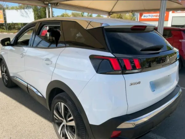 Peugeot 3008 1.2 PureTech Allure Pack 2
