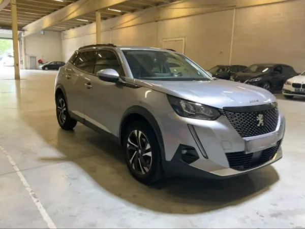 Peugeot 2008 PureTech 130 EAT8 Allure 8