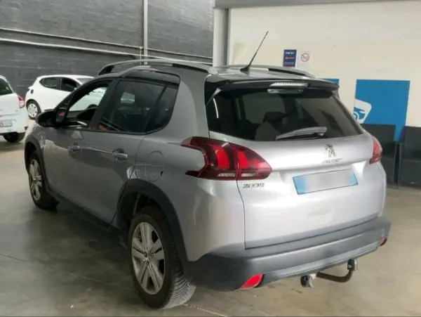 Peugeot 2008 1.2 VTi Allure 2