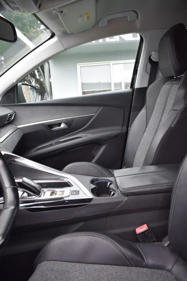 Peugeot 3008 1.6 BlueHDi Allure EAT6 19