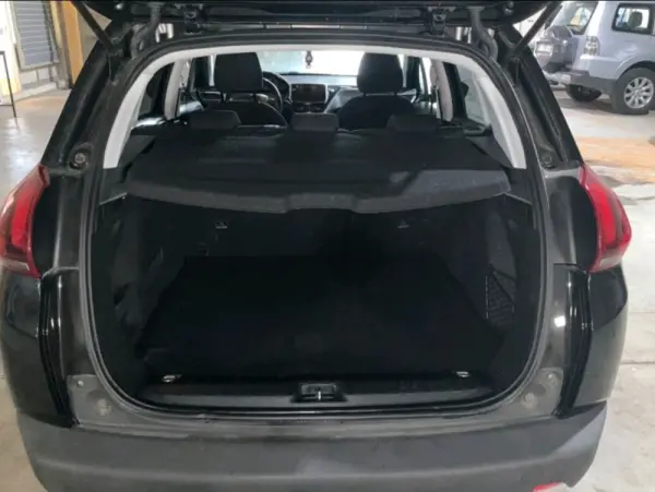 Peugeot 2008 1.2 PureTech Style 5