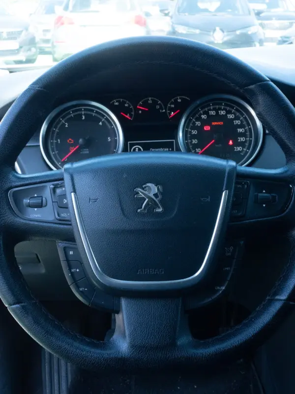 Peugeot 508 Outro 8