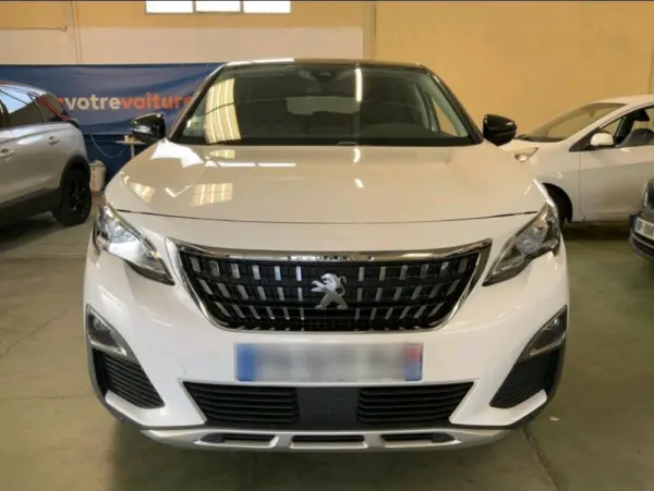 Peugeot 3008 1.2 PureTech Allure 6
