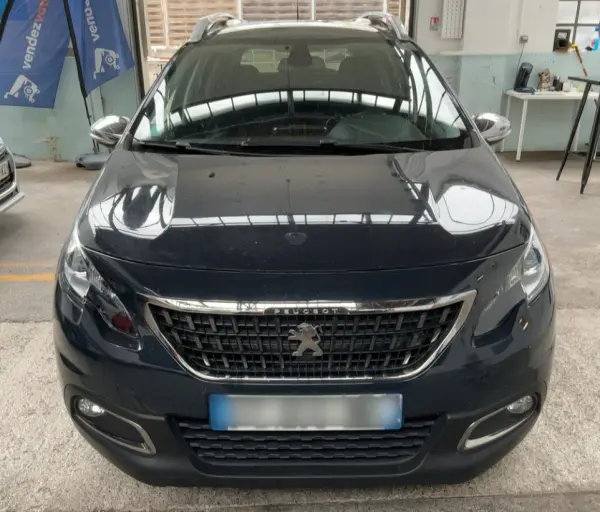 Peugeot 2008 1.2 e-THP Style 2