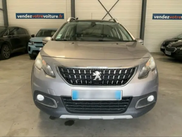 Peugeot 2008 1.2 PureTech Allure 5