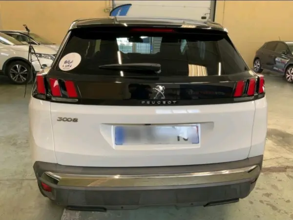 Peugeot 3008 1.2 PureTech Allure 2