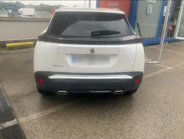 Peugeot 2008 1.2 PureTech Allure 7