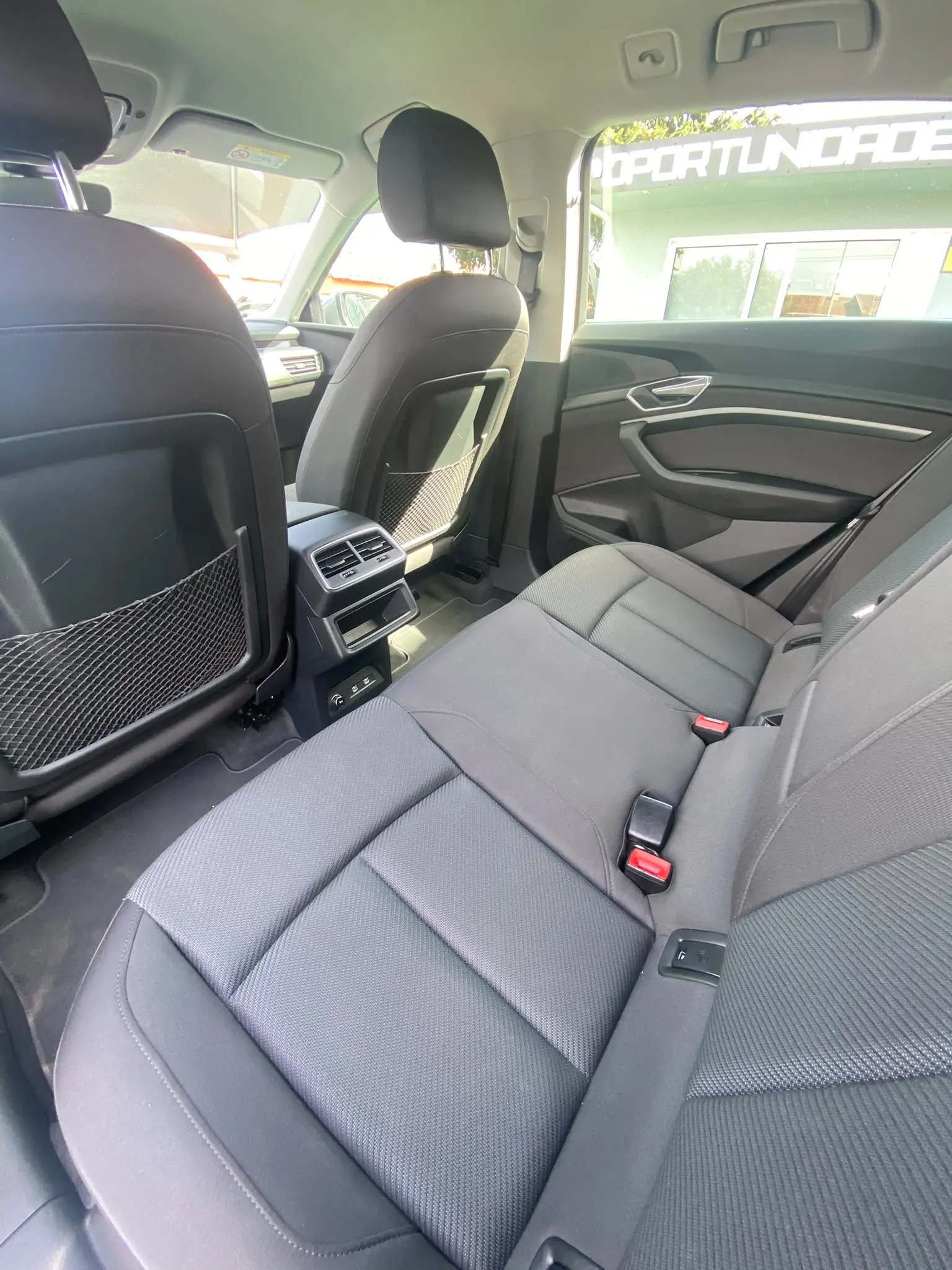 Audi e-tron 50 quattro 7
