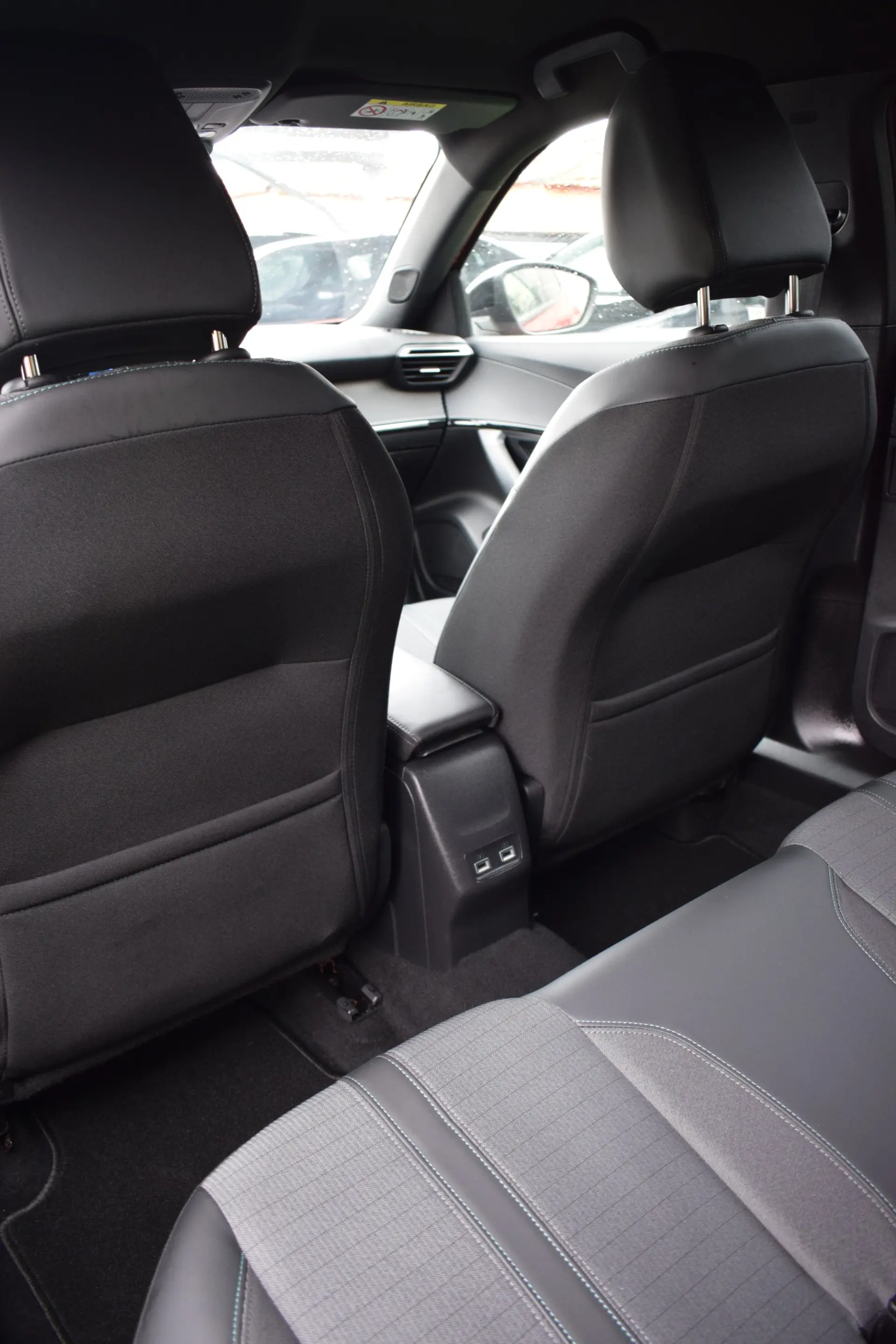 Peugeot 2008 PureTech 100 Allure 9