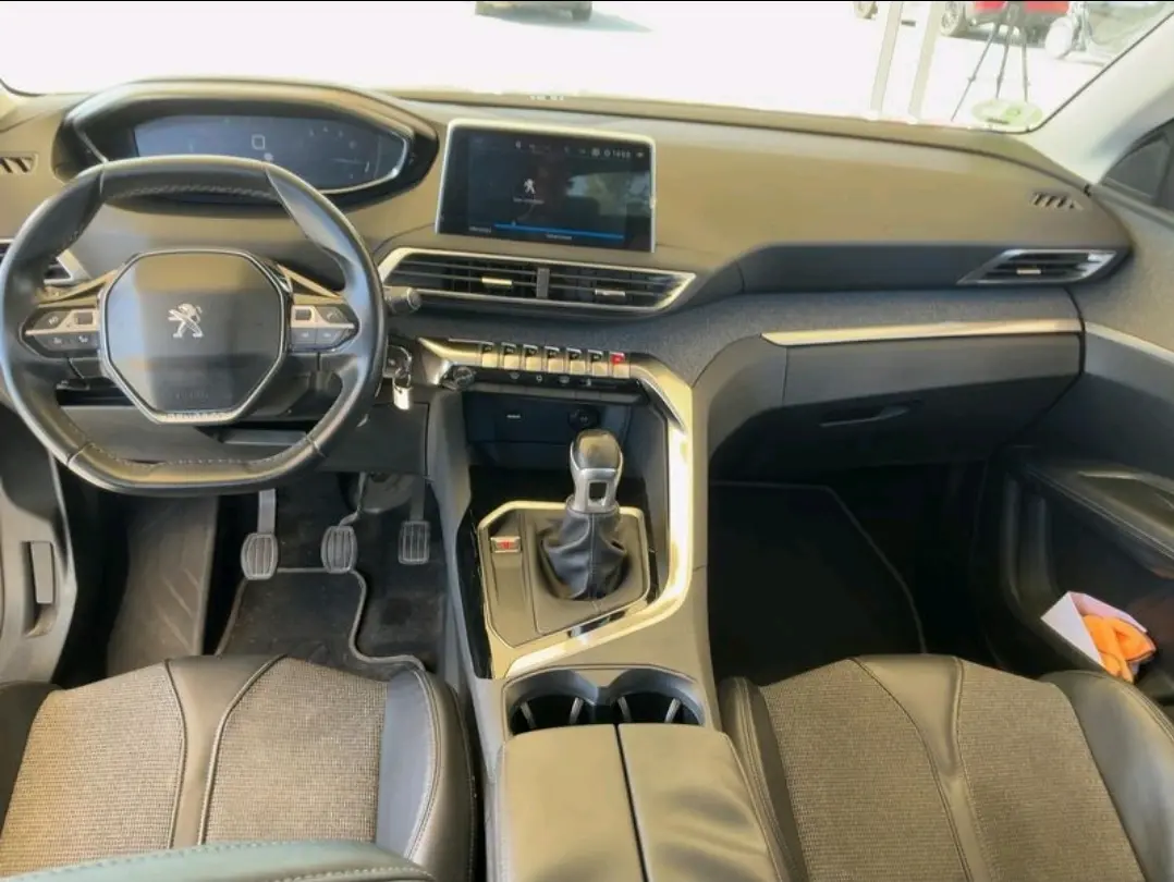 Peugeot 3008 1.2 PureTech Allure Pack 3