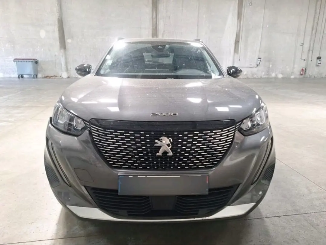 Peugeot 2008 PureTech 100 Allure 2