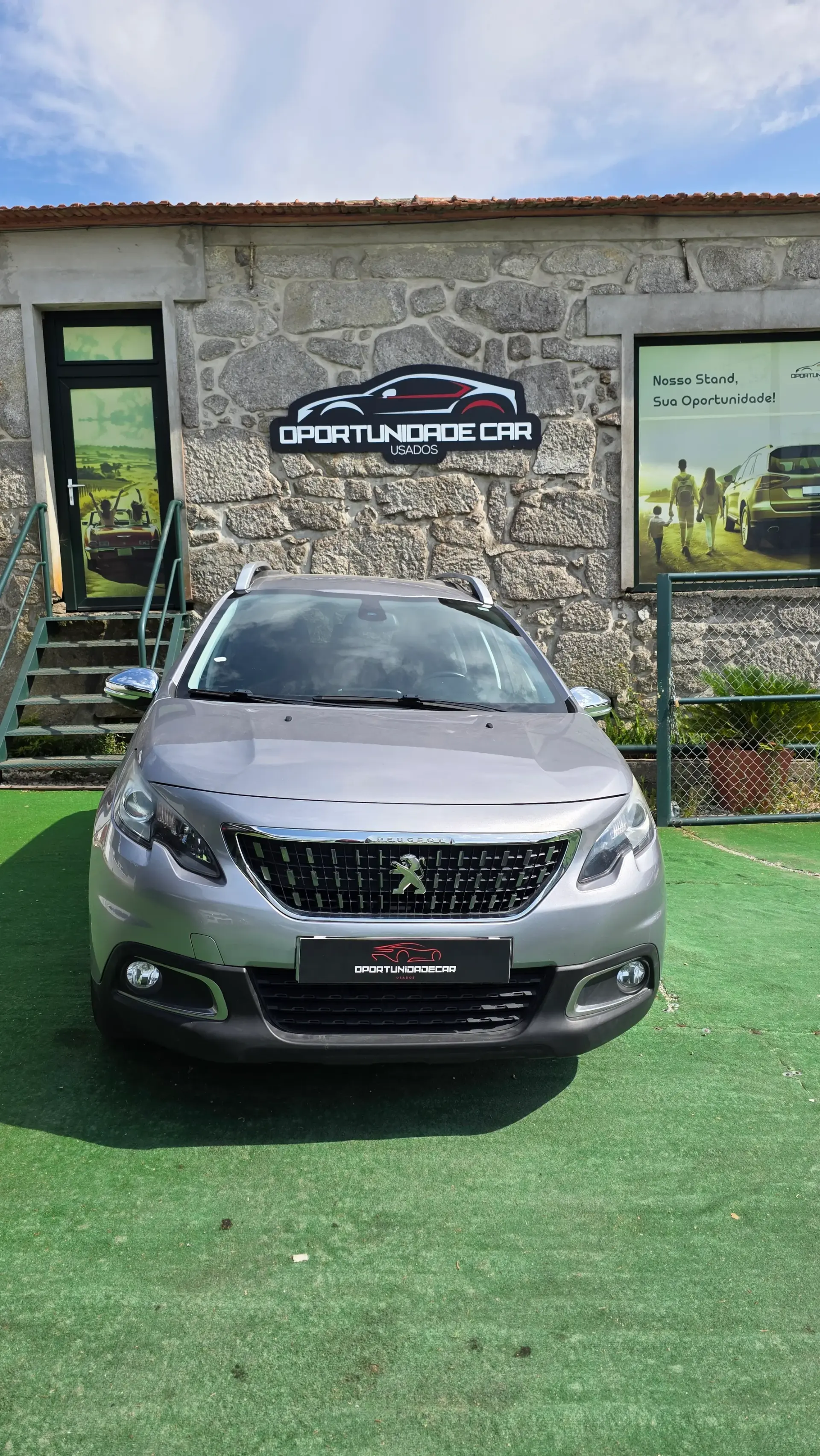 Peugeot 2008 1.2 e-THP Style 2