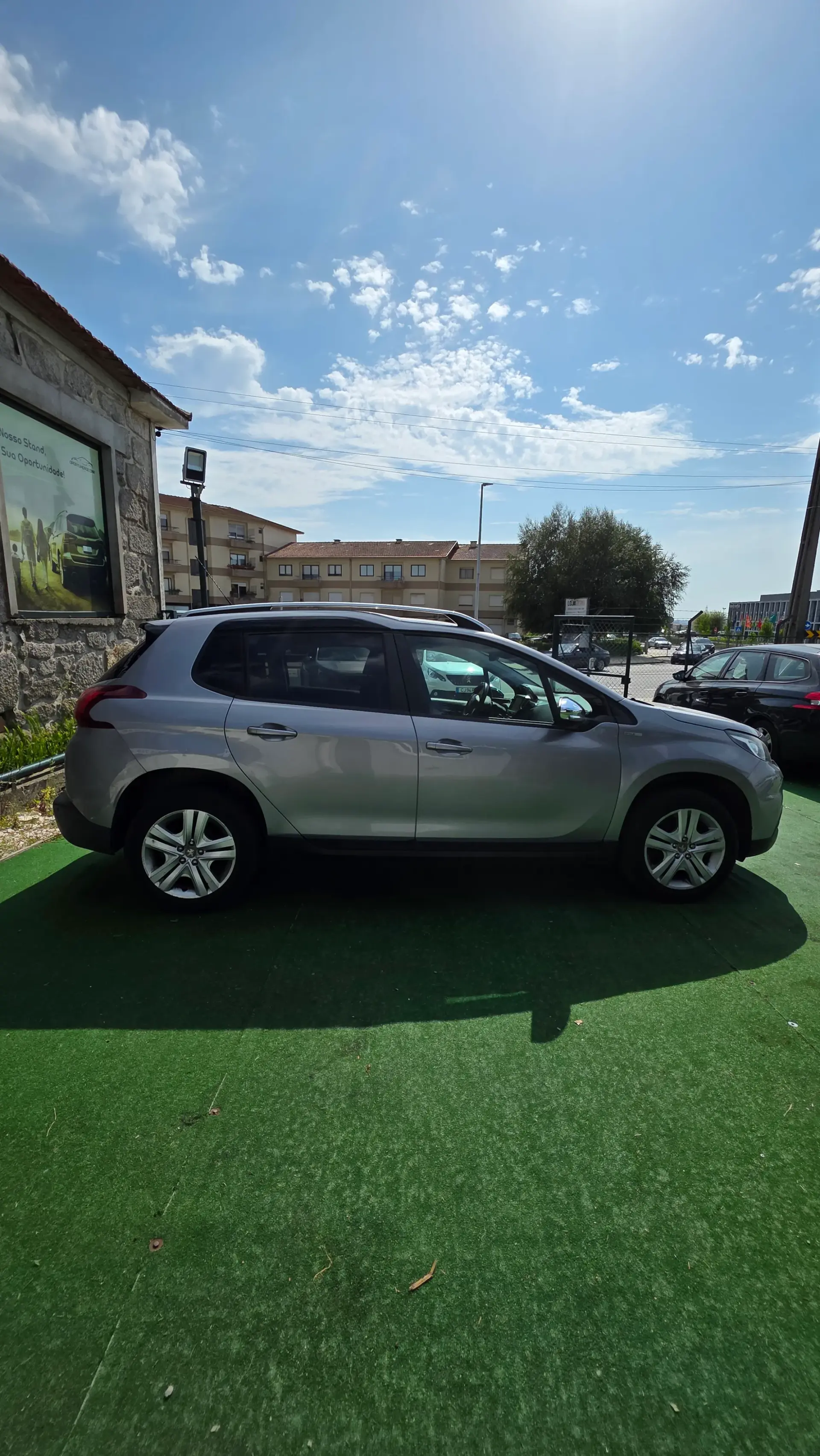Peugeot 2008 1.2 e-THP Style 7