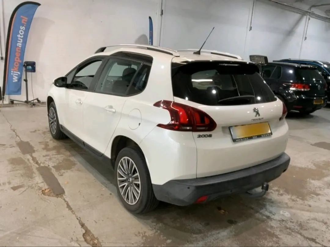 Peugeot 2008 1.2 VTi Active 7