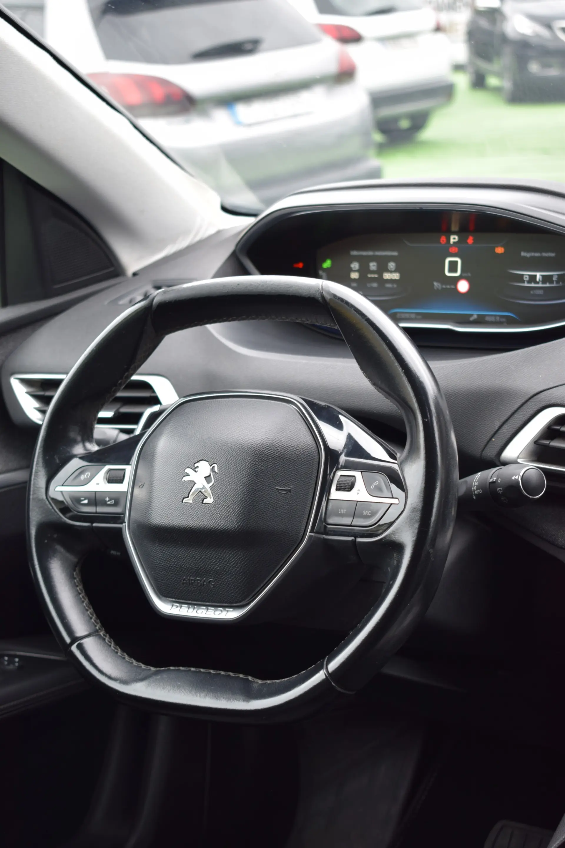 Peugeot 3008 1.6 BlueHDi Allure EAT6 8