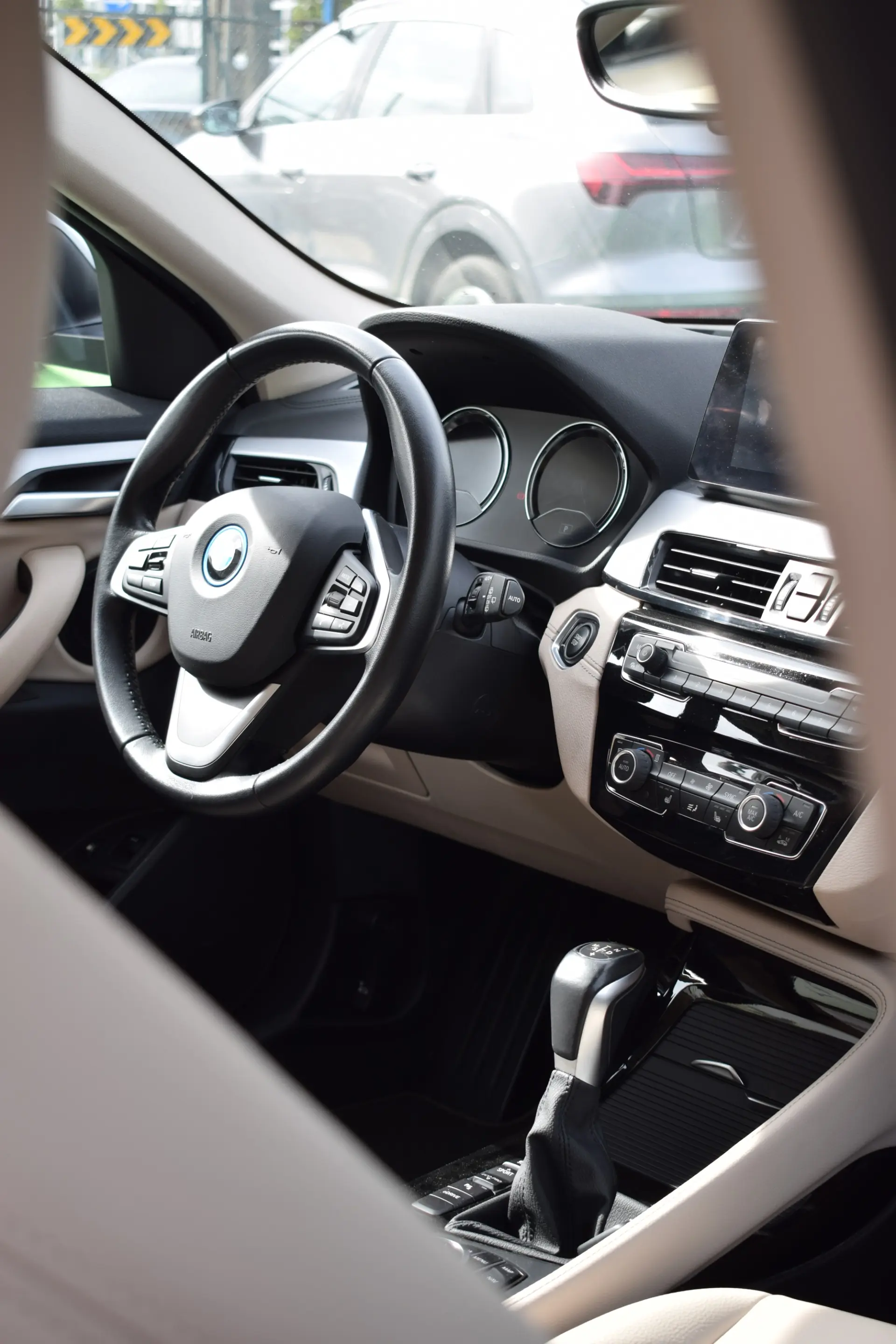 BMW X2 25 e xDrive 16