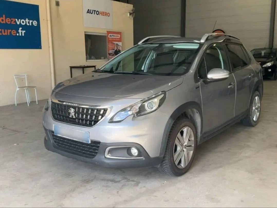 Peugeot 2008 Outro 1