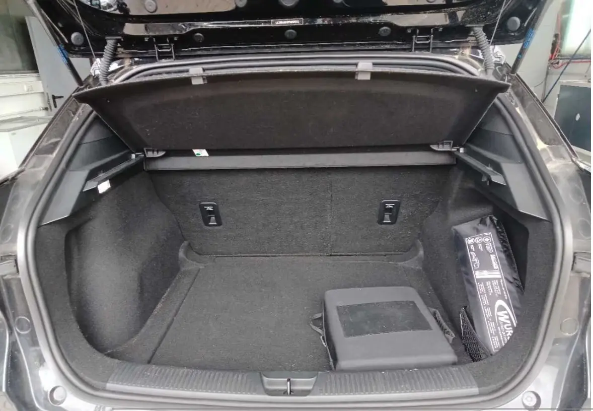 MG MG4 51 kWh Standard 10