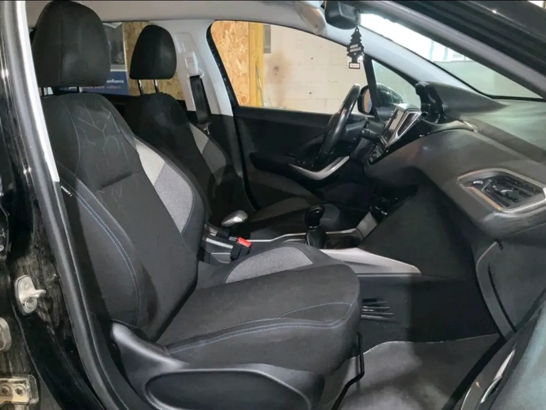 Peugeot 2008 1.2 PureTech Style 3