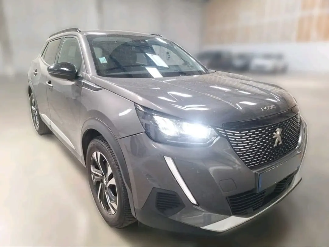Peugeot 2008 PureTech 100 Allure 1