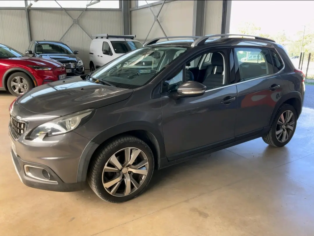 Peugeot 2008 1.2 PureTech Allure EAT6 2