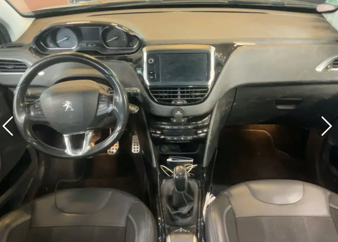Peugeot 2008 1.2 PureTech Crossway 7