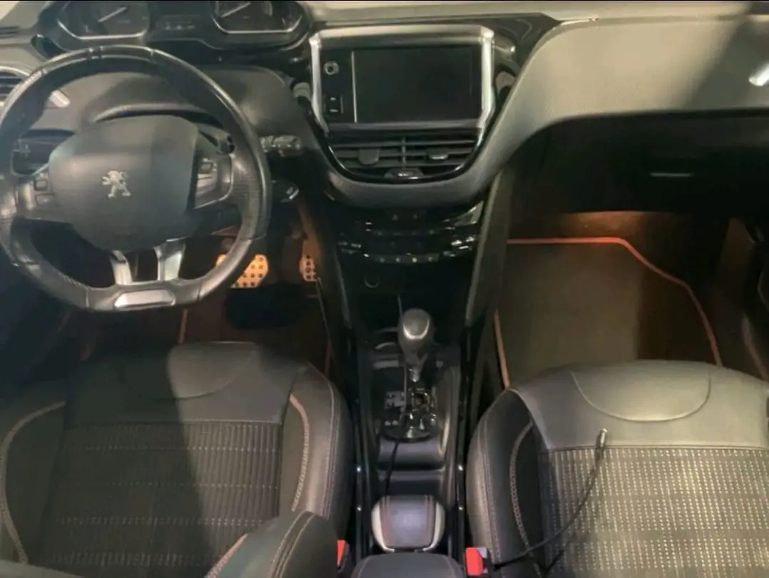 Peugeot 2008 1.2 PureTech GT Line EAT6 4
