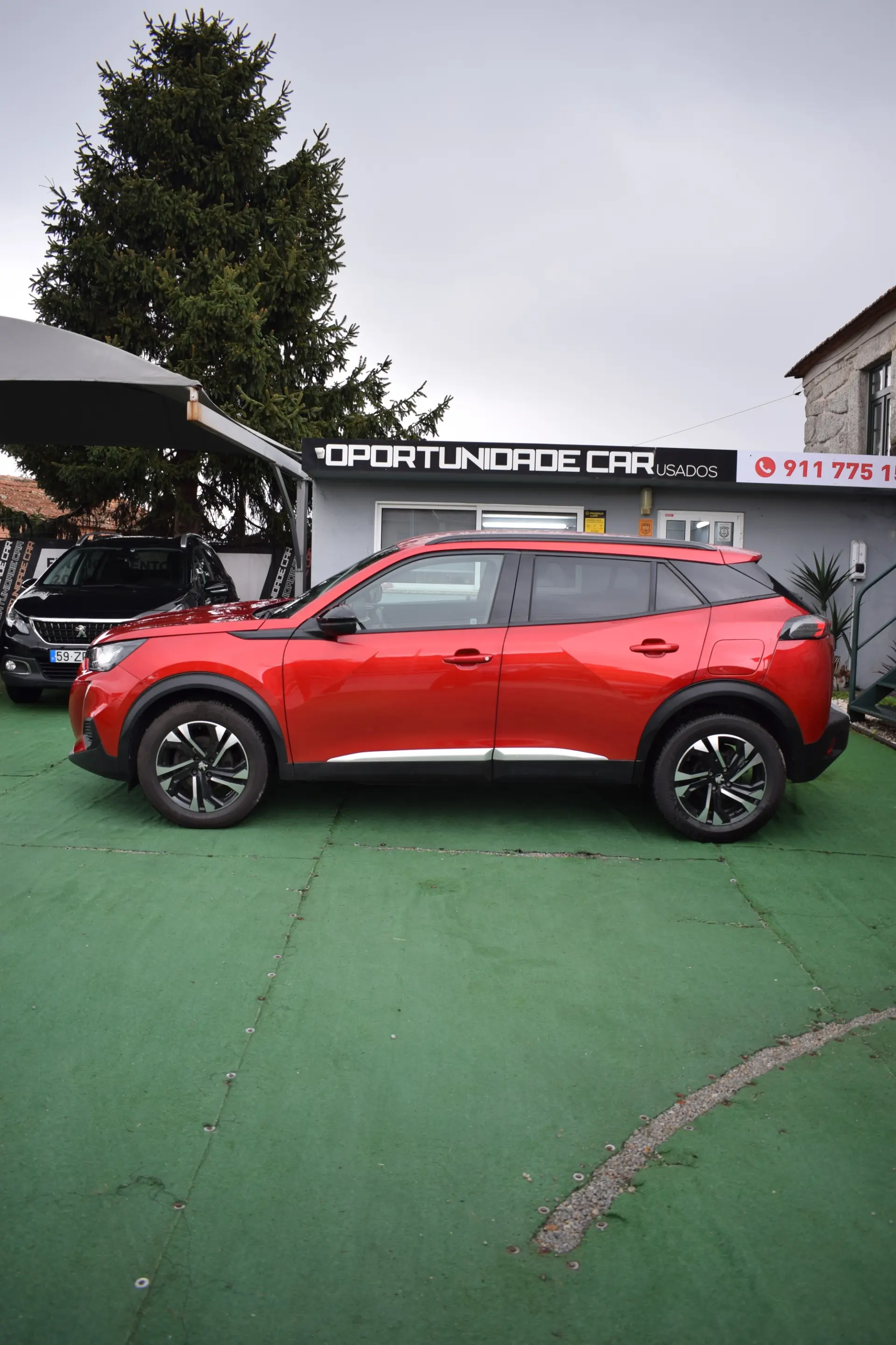 Peugeot 2008 PureTech 100 Allure 11