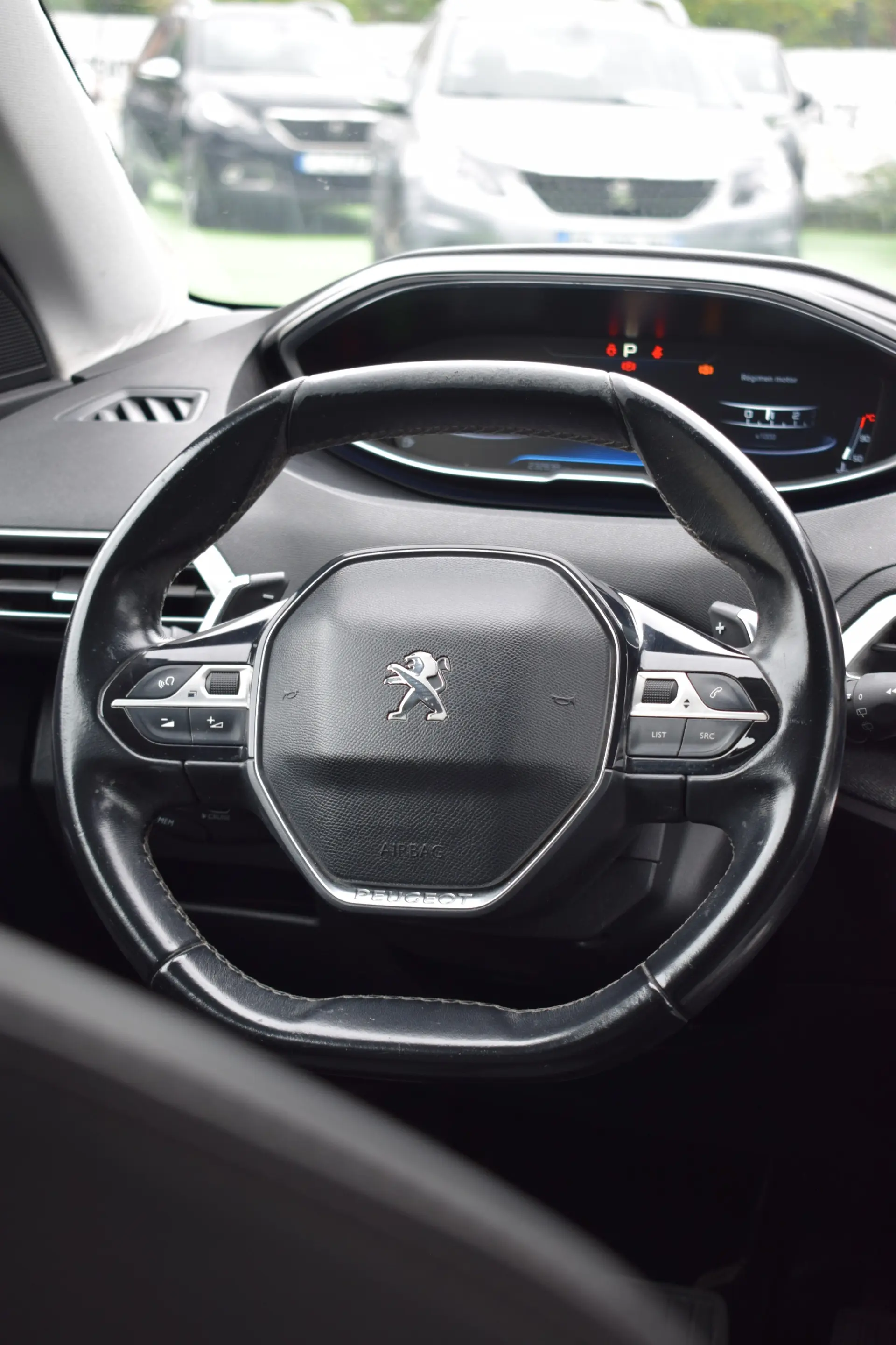 Peugeot 3008 1.6 BlueHDi Allure EAT6 7