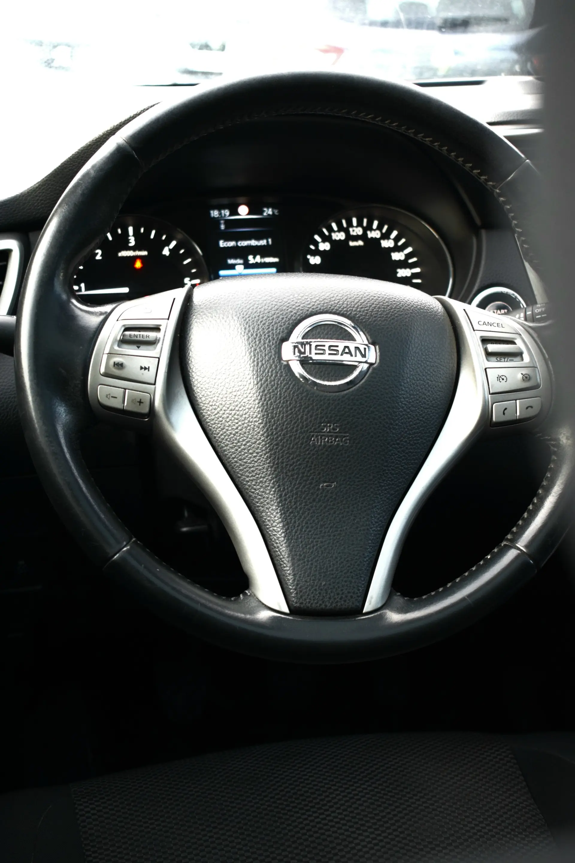 Nissan Qashqai 1.5 dCi 360 8