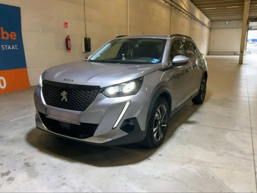Peugeot 2008 PureTech 130 EAT8 Allure 1