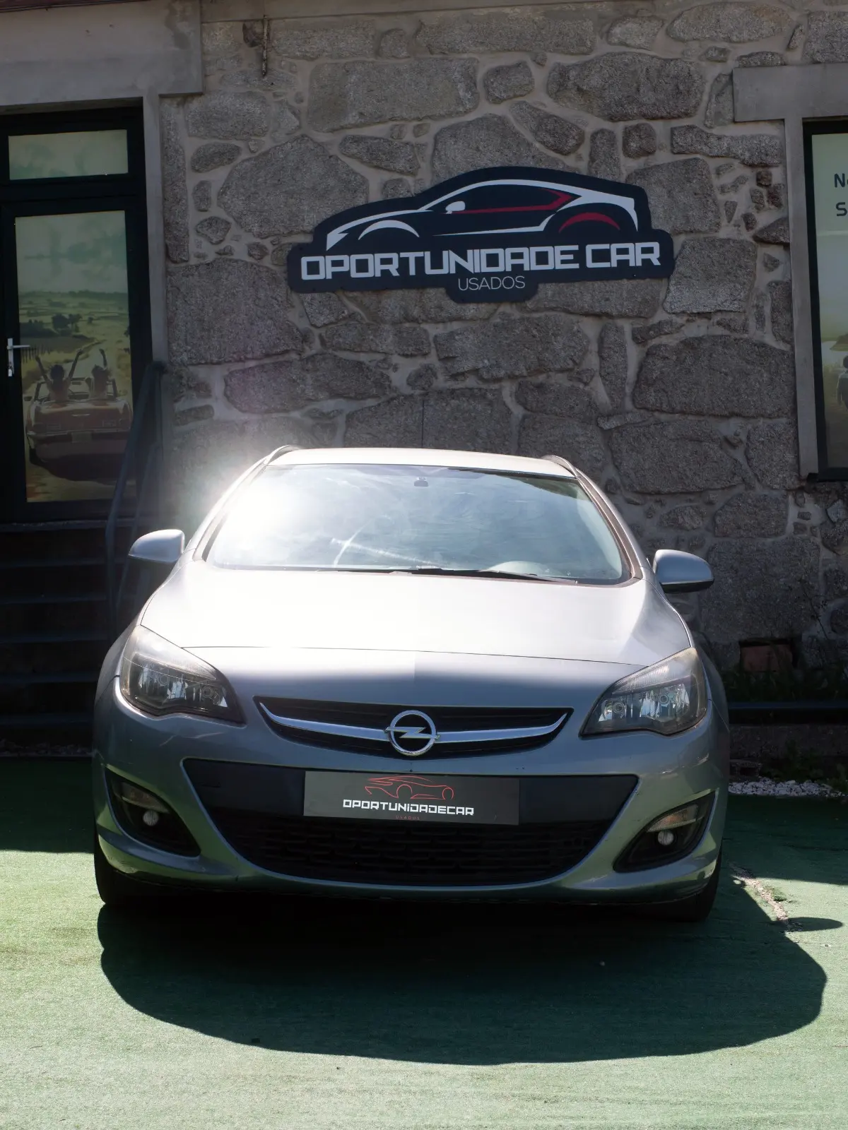 Opel Astra Sports Tourer Outro 1