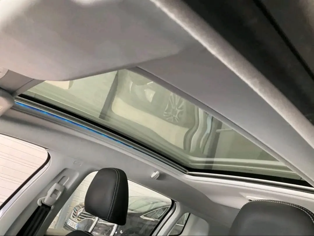 Peugeot 2008 1.2 PureTech Allure 2