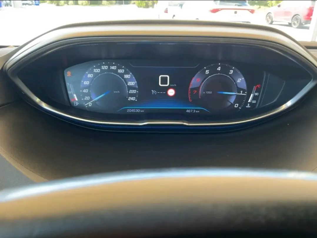 Peugeot 3008 1.2 PureTech Allure Pack 4