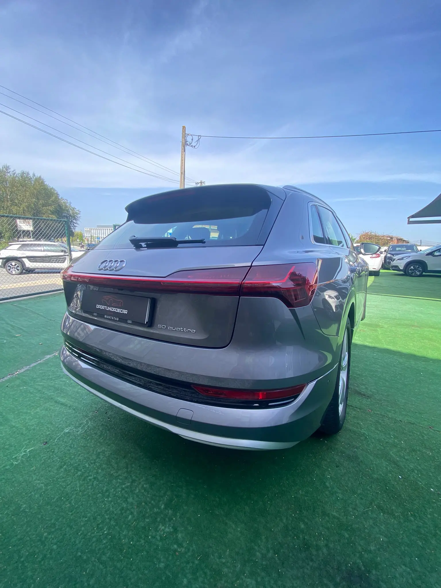 Audi e-tron 50 quattro 12