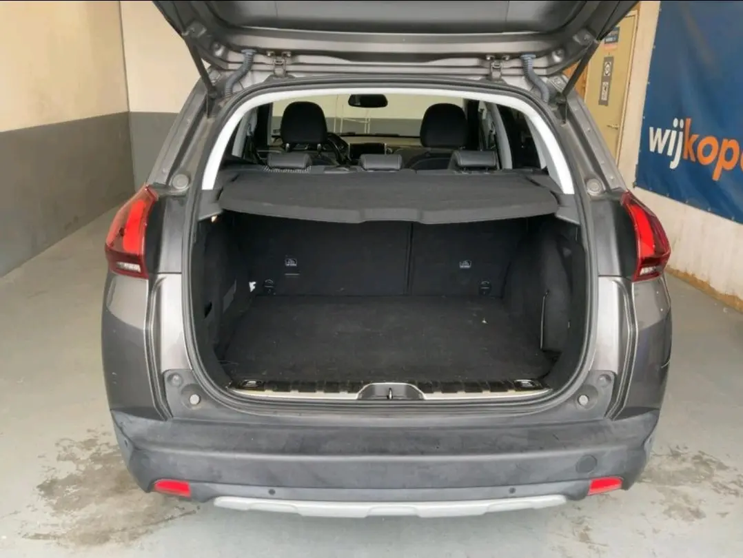 Peugeot 2008 1.2 PureTech Allure EAT6 3
